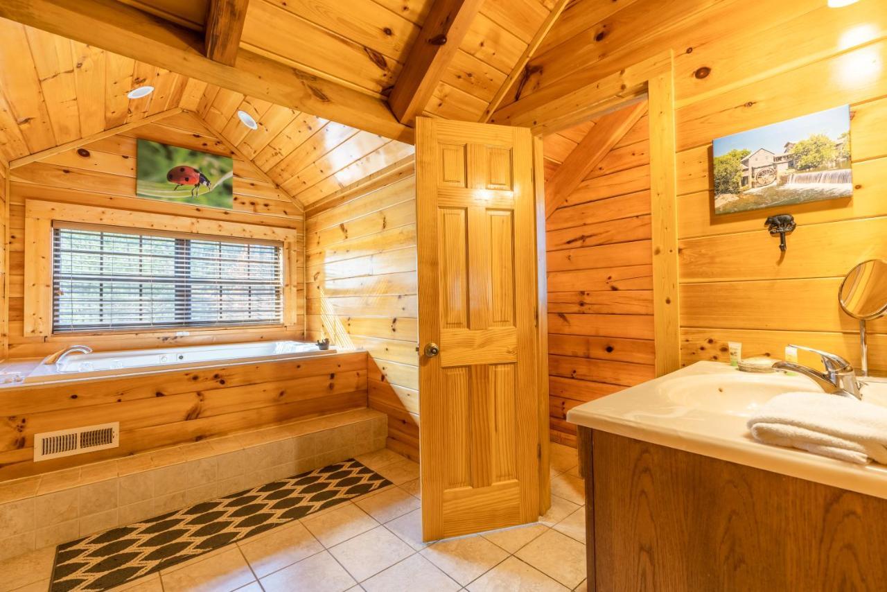 Сasa de vacaciones Comfort Bearway To Heaven W Private Hot Tub